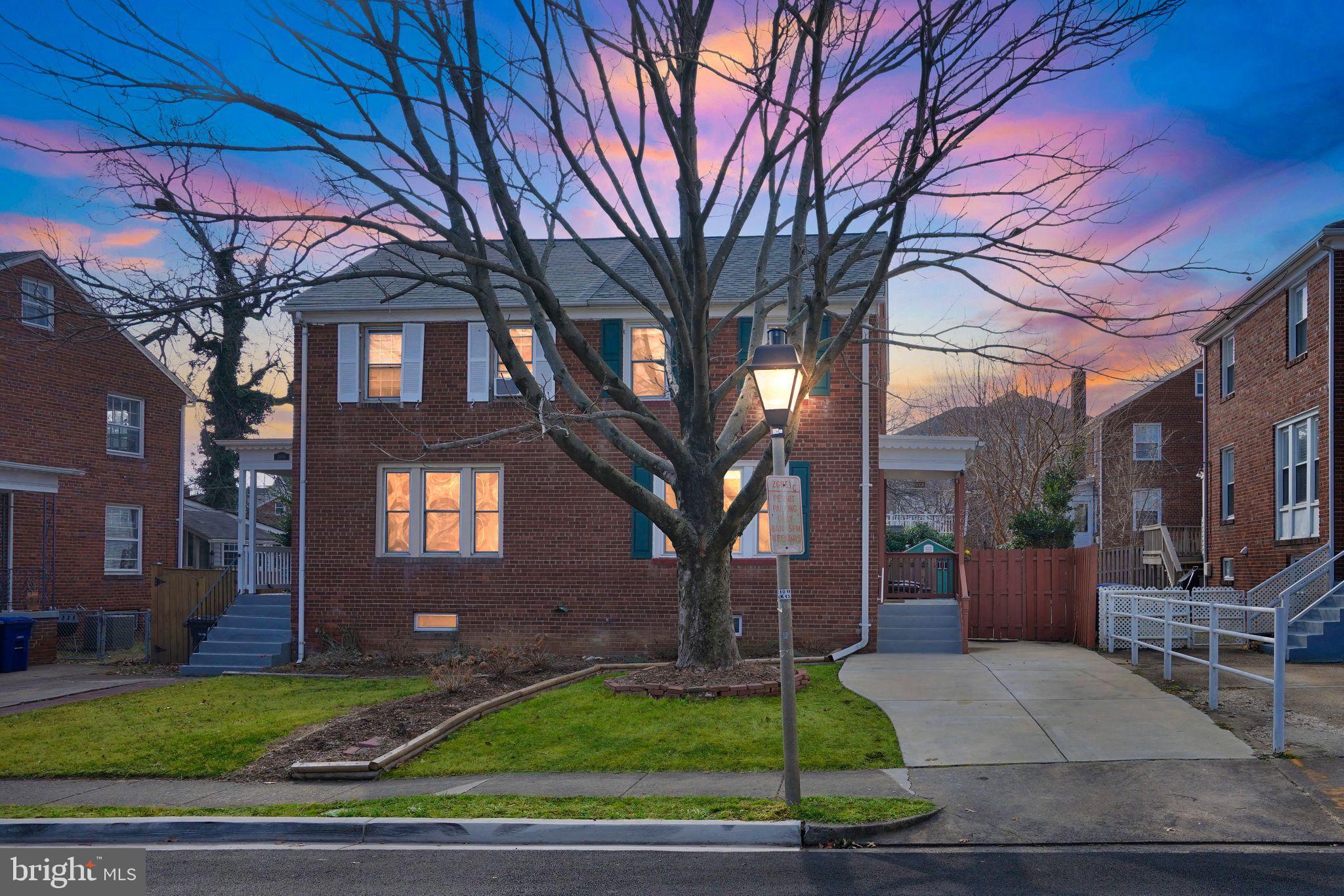 2604 S TROY STREET S