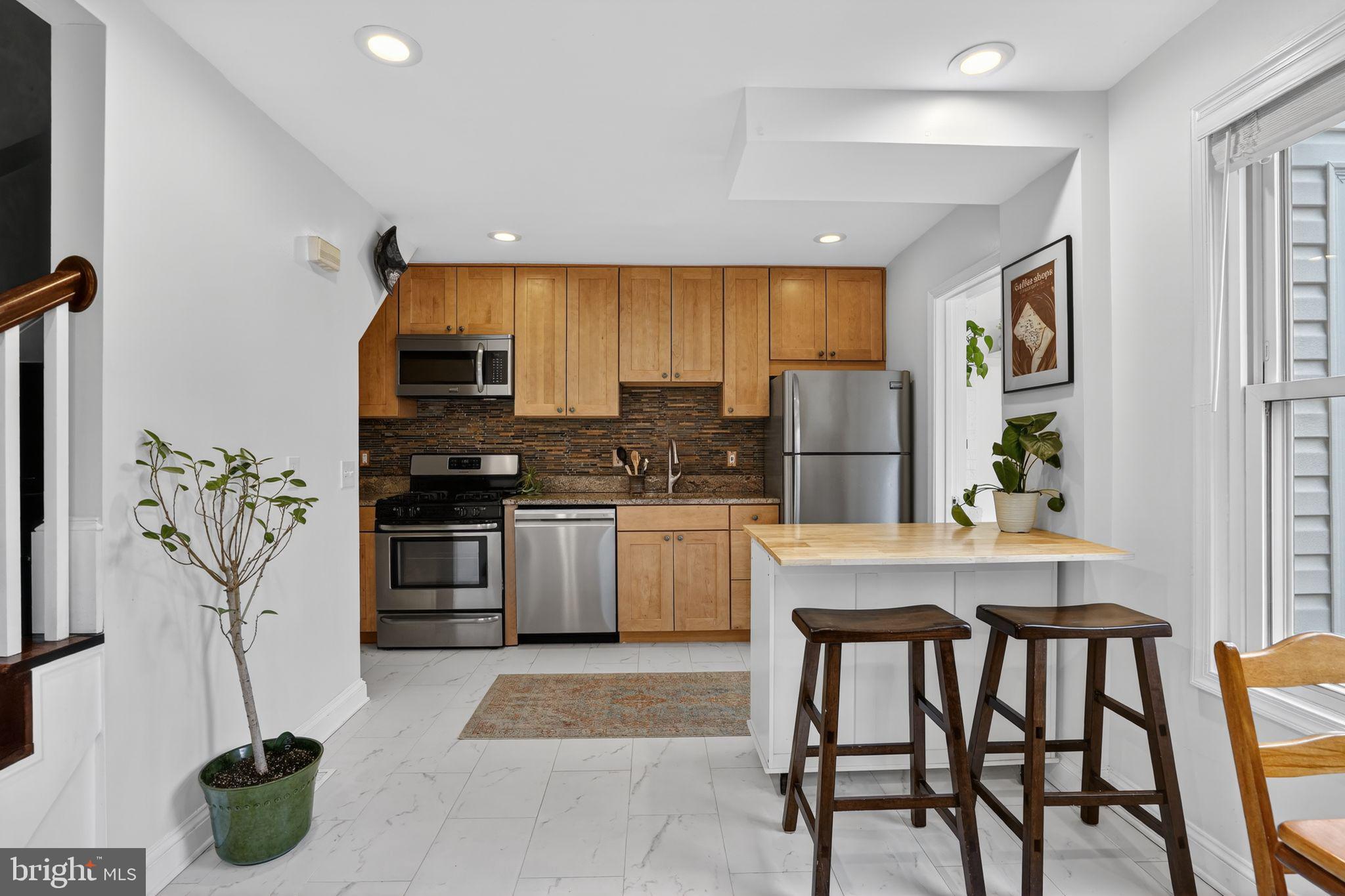 2604 S TROY STREET S