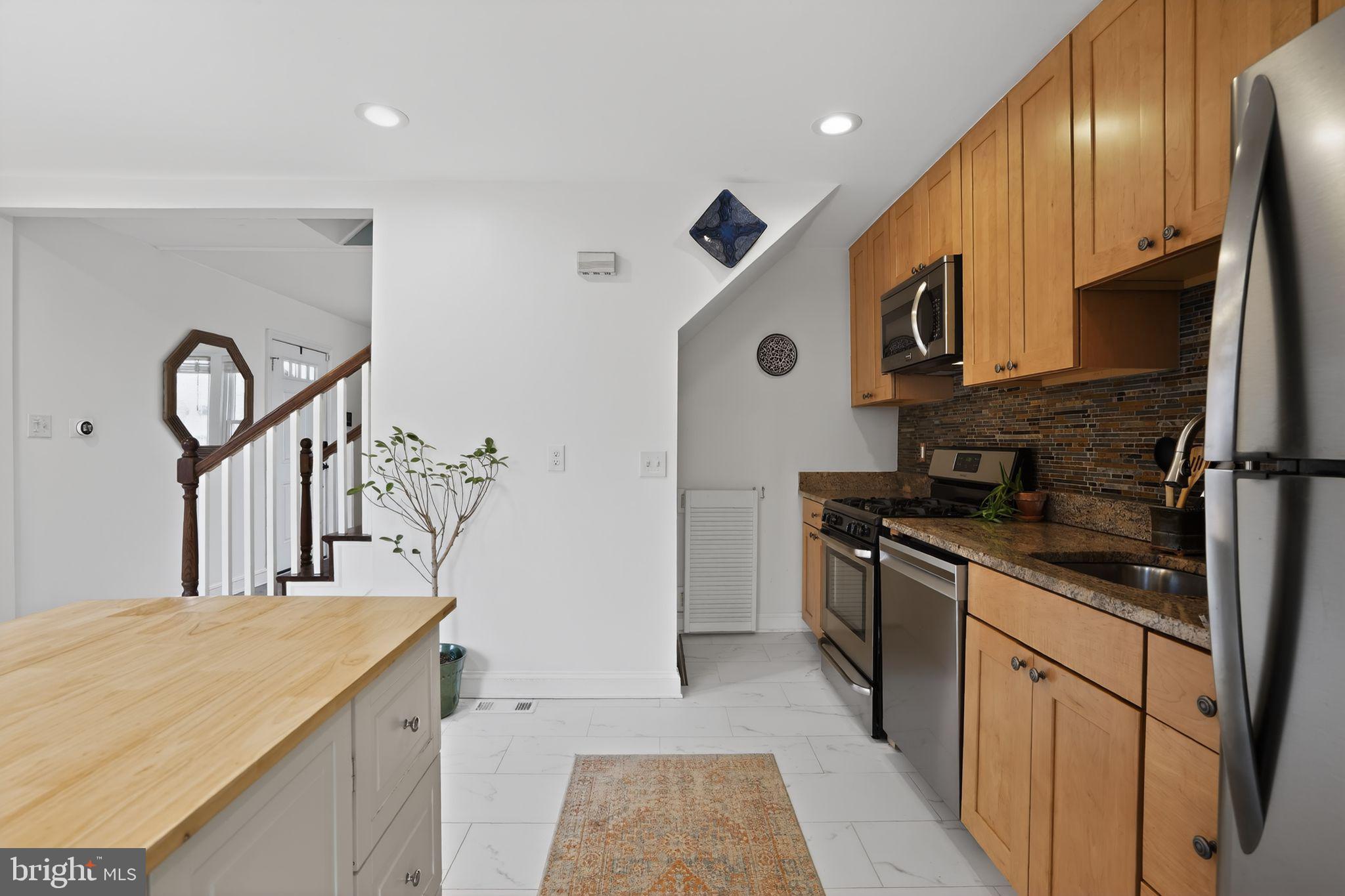 2604 S TROY STREET S