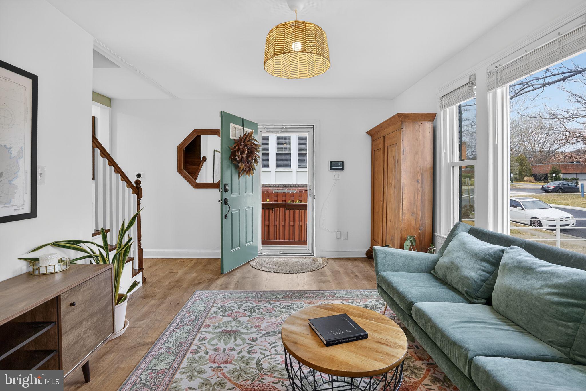 2604 S TROY STREET S