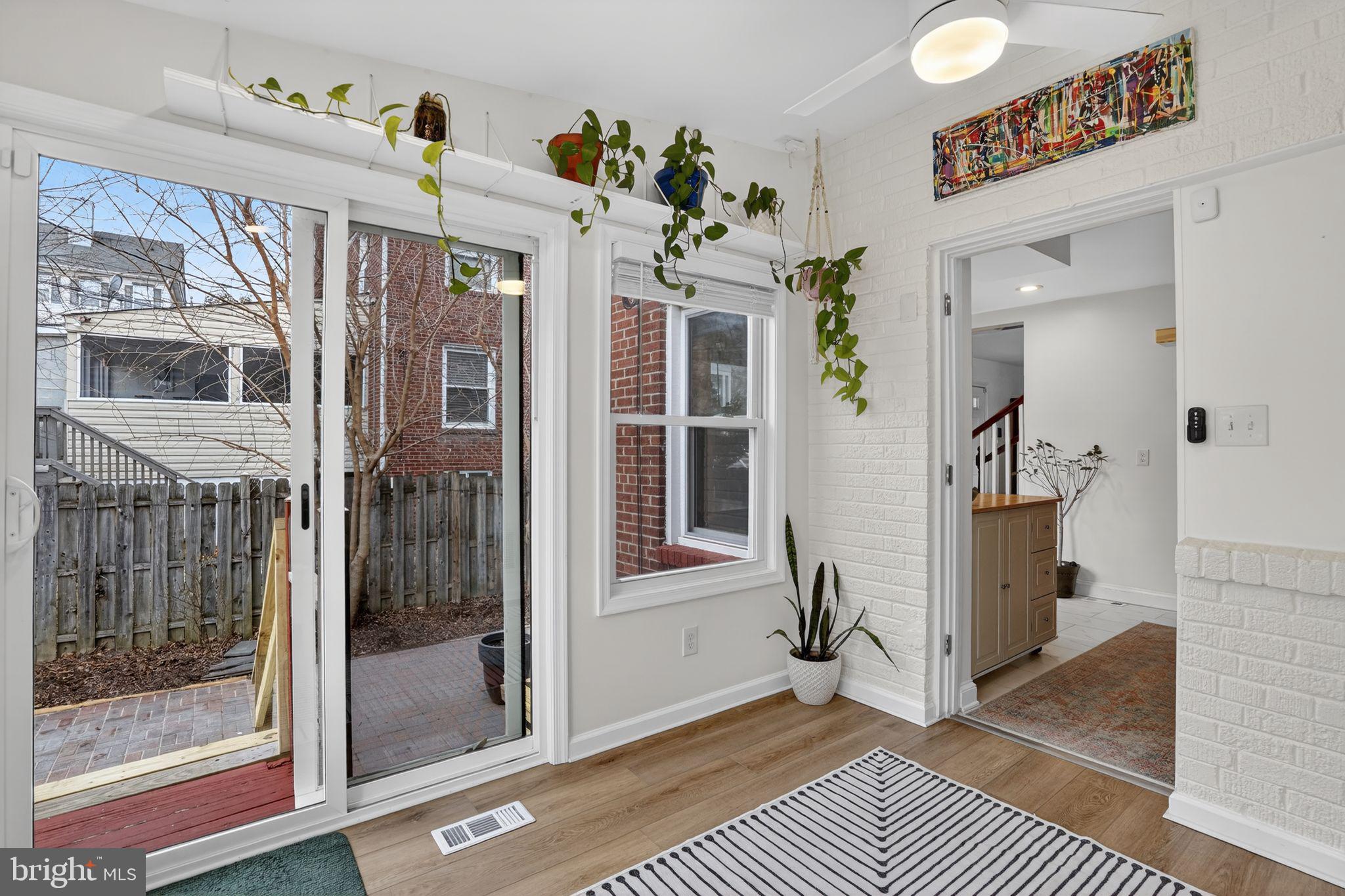 2604 S TROY STREET S