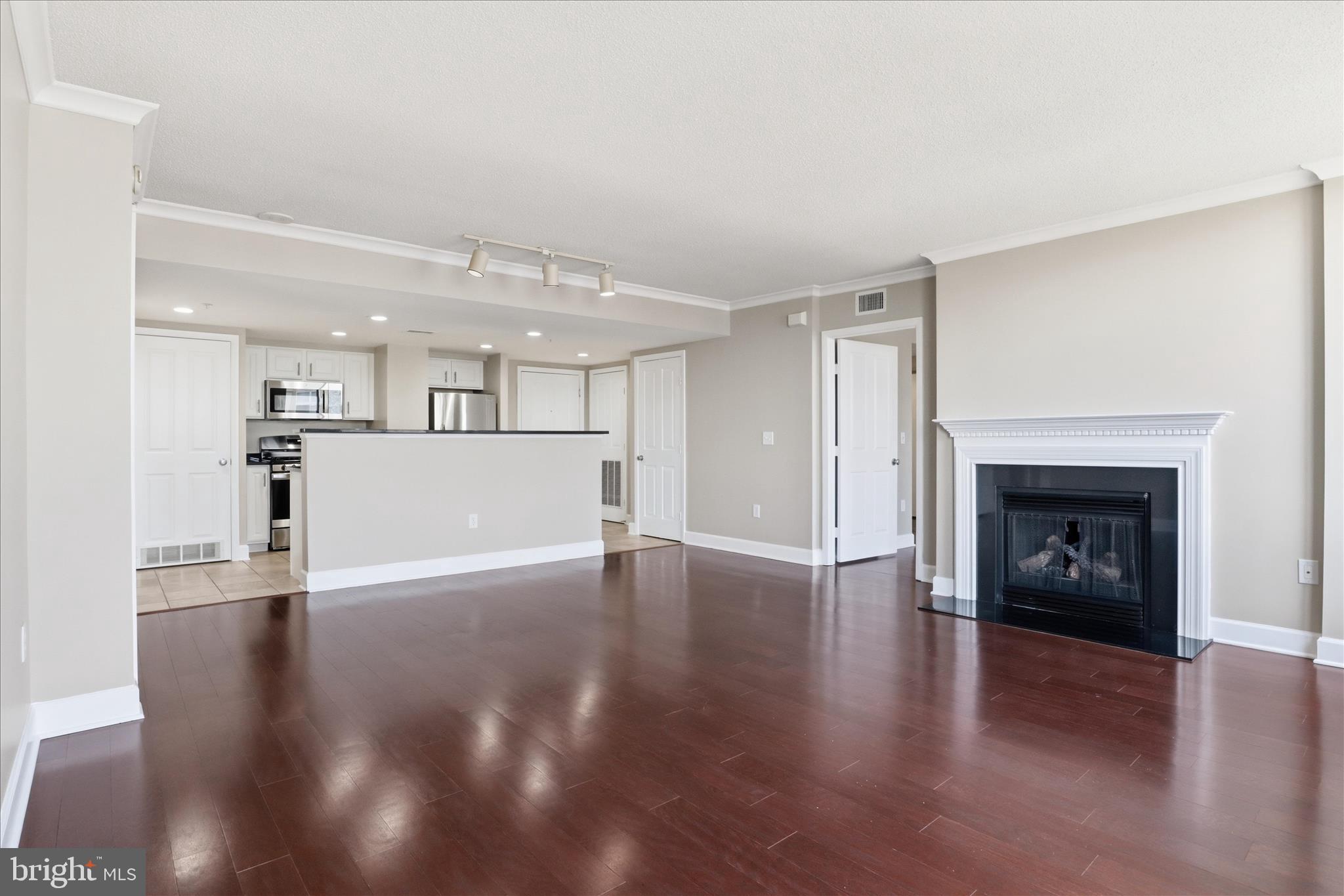 1220 N FILLMORE STREET 908