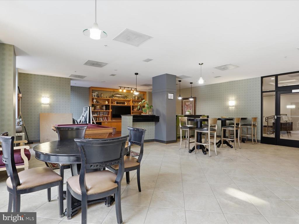 1220 N FILLMORE STREET 908