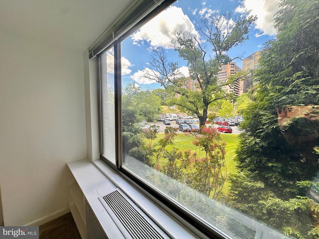 1111 ARLINGTON BOULEVARD 210