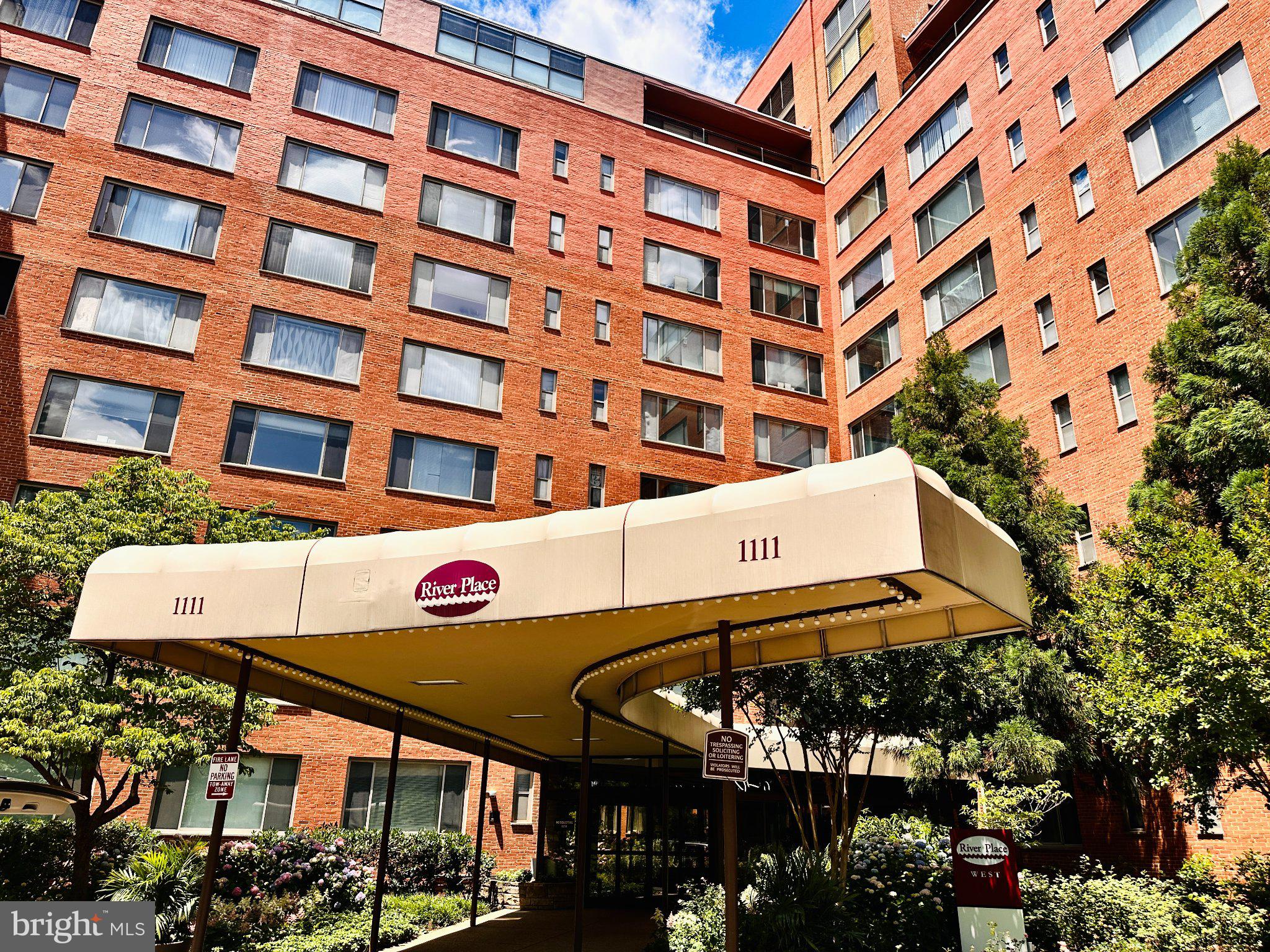 1111 ARLINGTON BOULEVARD 210