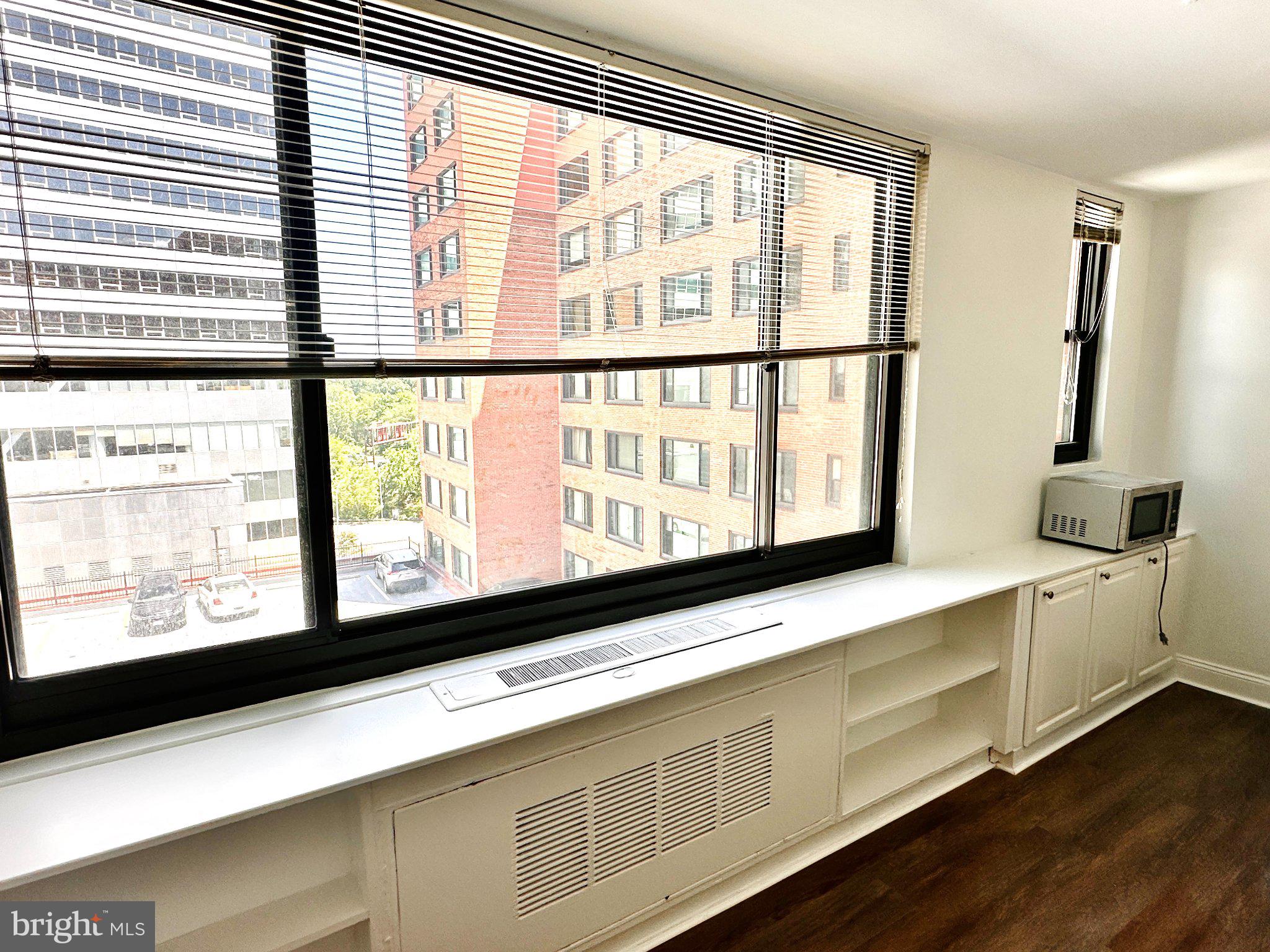 1021 ARLINGTON BOULEVARD 610