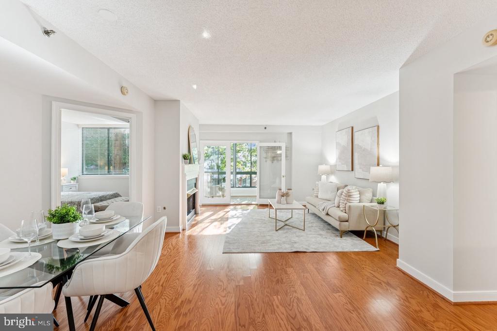 1045 N UTAH STREET N Unit: 2-212