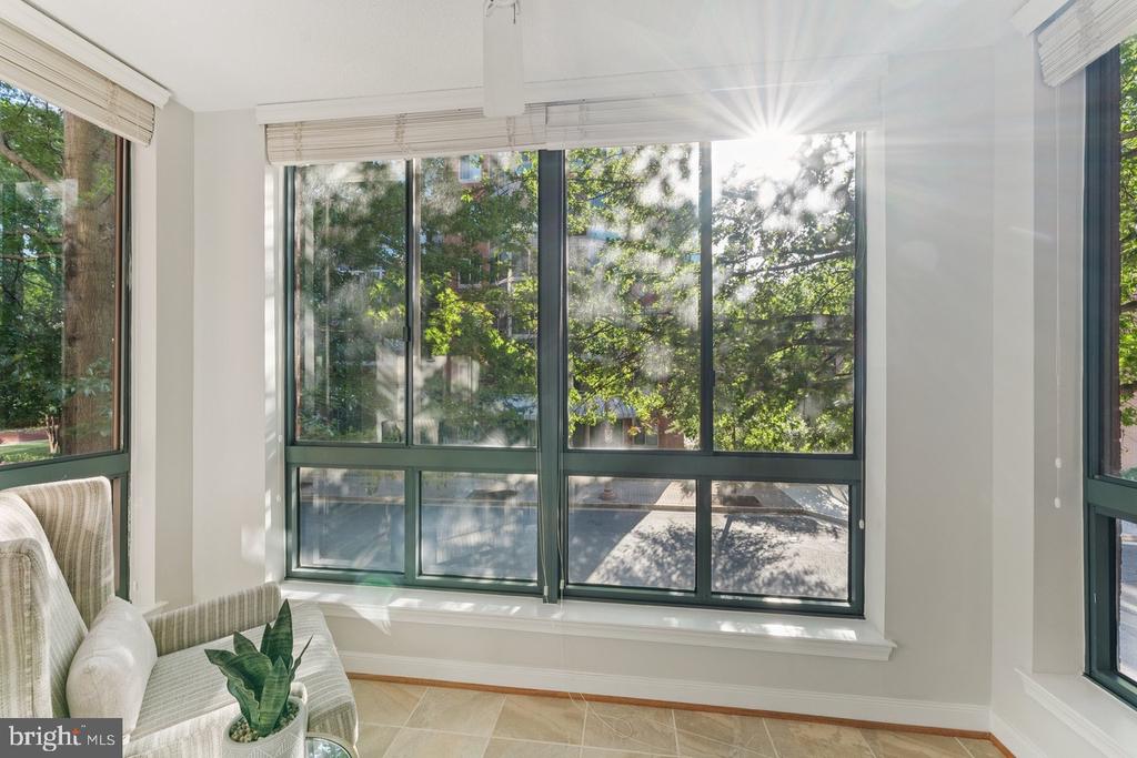 1045 N UTAH STREET N Unit: 2-212
