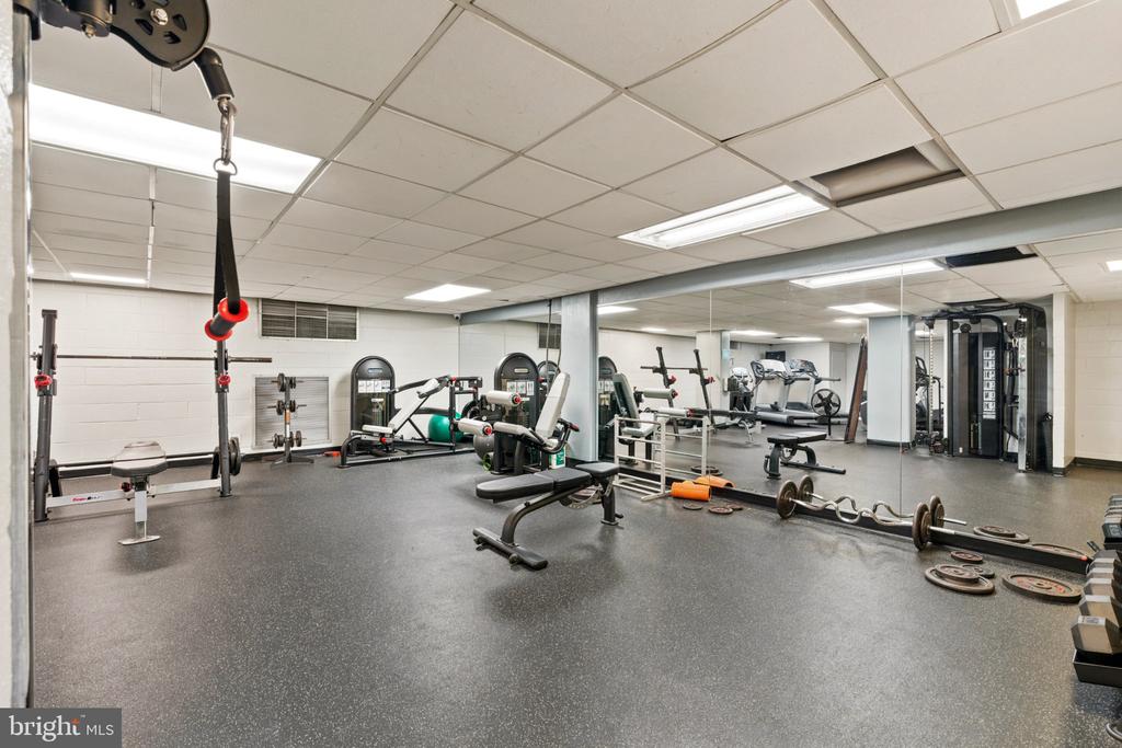 4501 ARLINGTON BOULEVARD Unit: 611