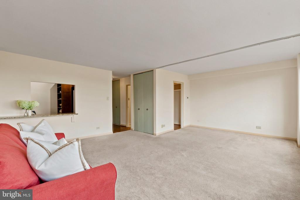 4501 ARLINGTON BOULEVARD Unit: 611