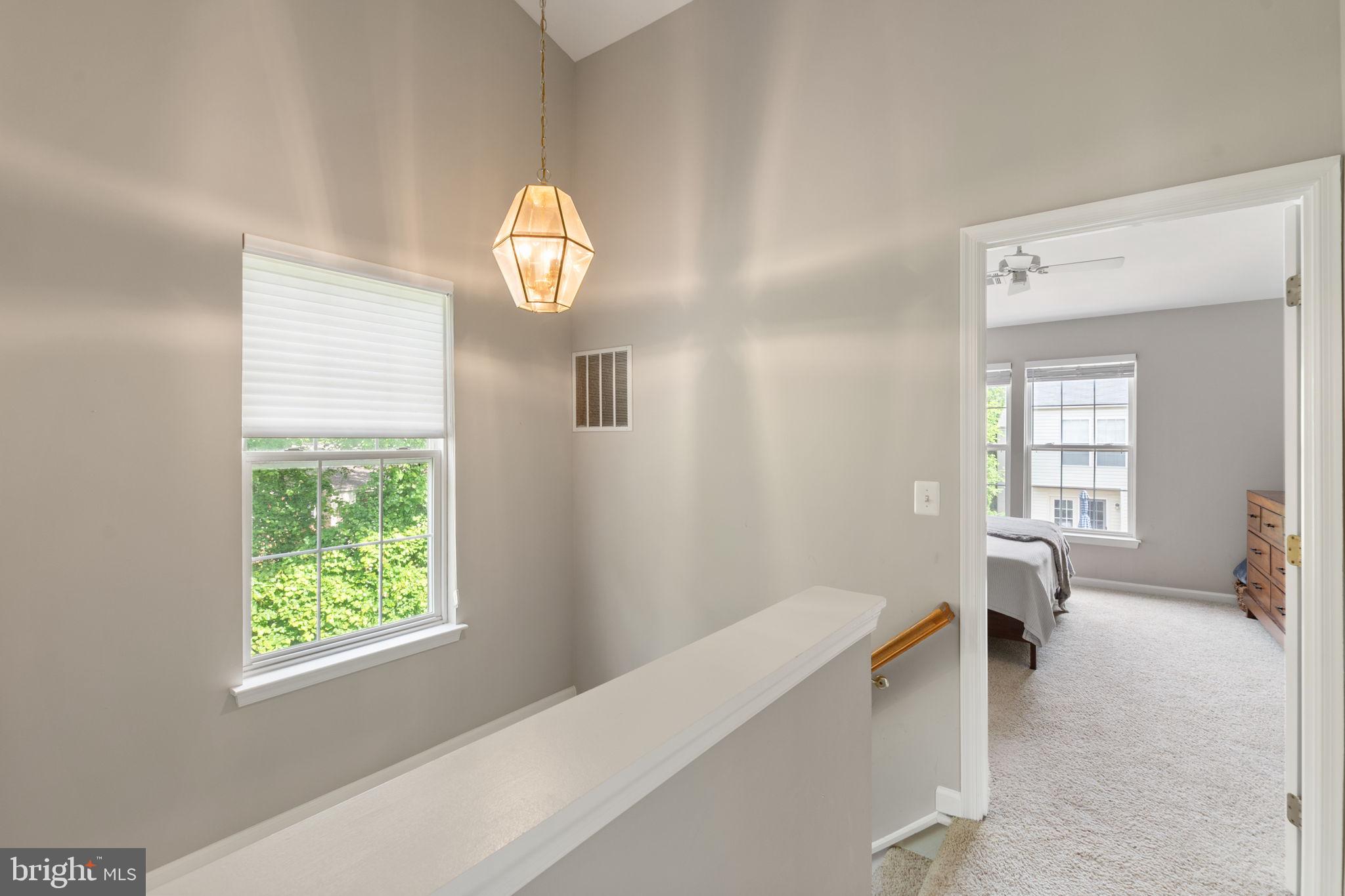 140 Ingle Pl