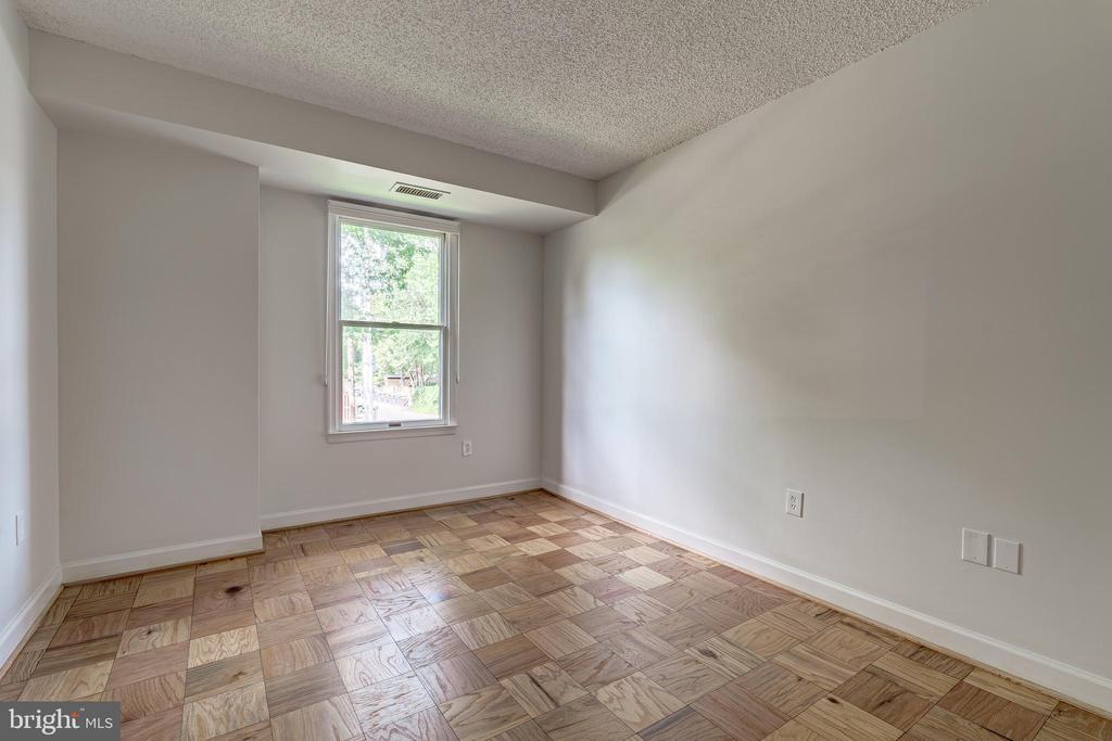 800 S SAINT ASAPH STREET 216