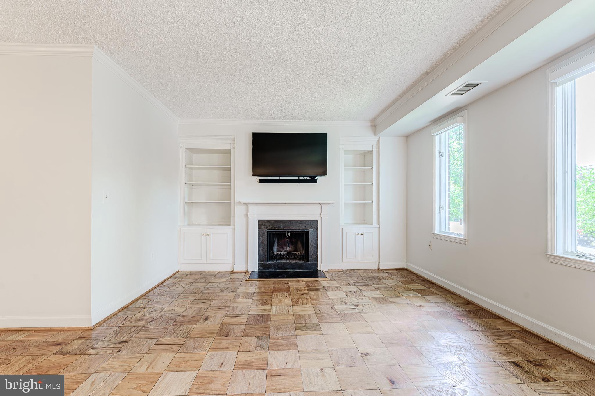 800 S SAINT ASAPH STREET 216