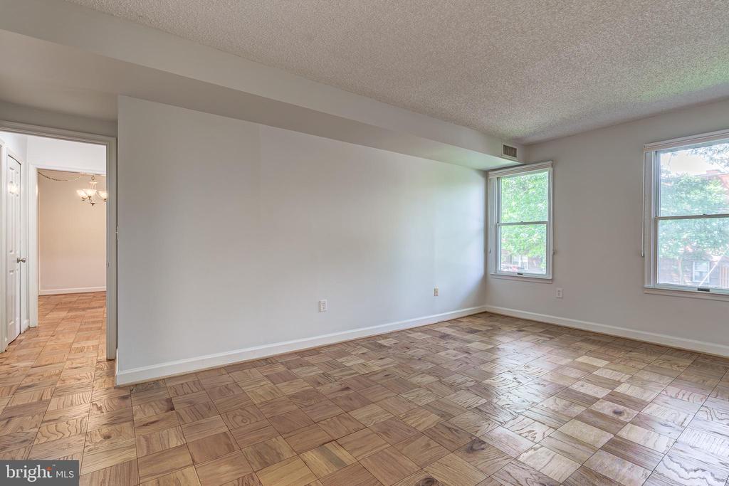 800 S SAINT ASAPH STREET 216