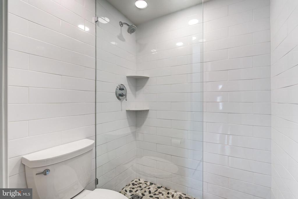 800 S SAINT ASAPH STREET 216