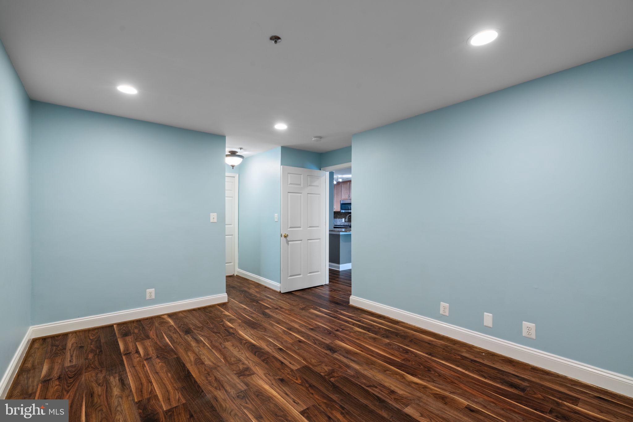 240 S Reynolds St #109