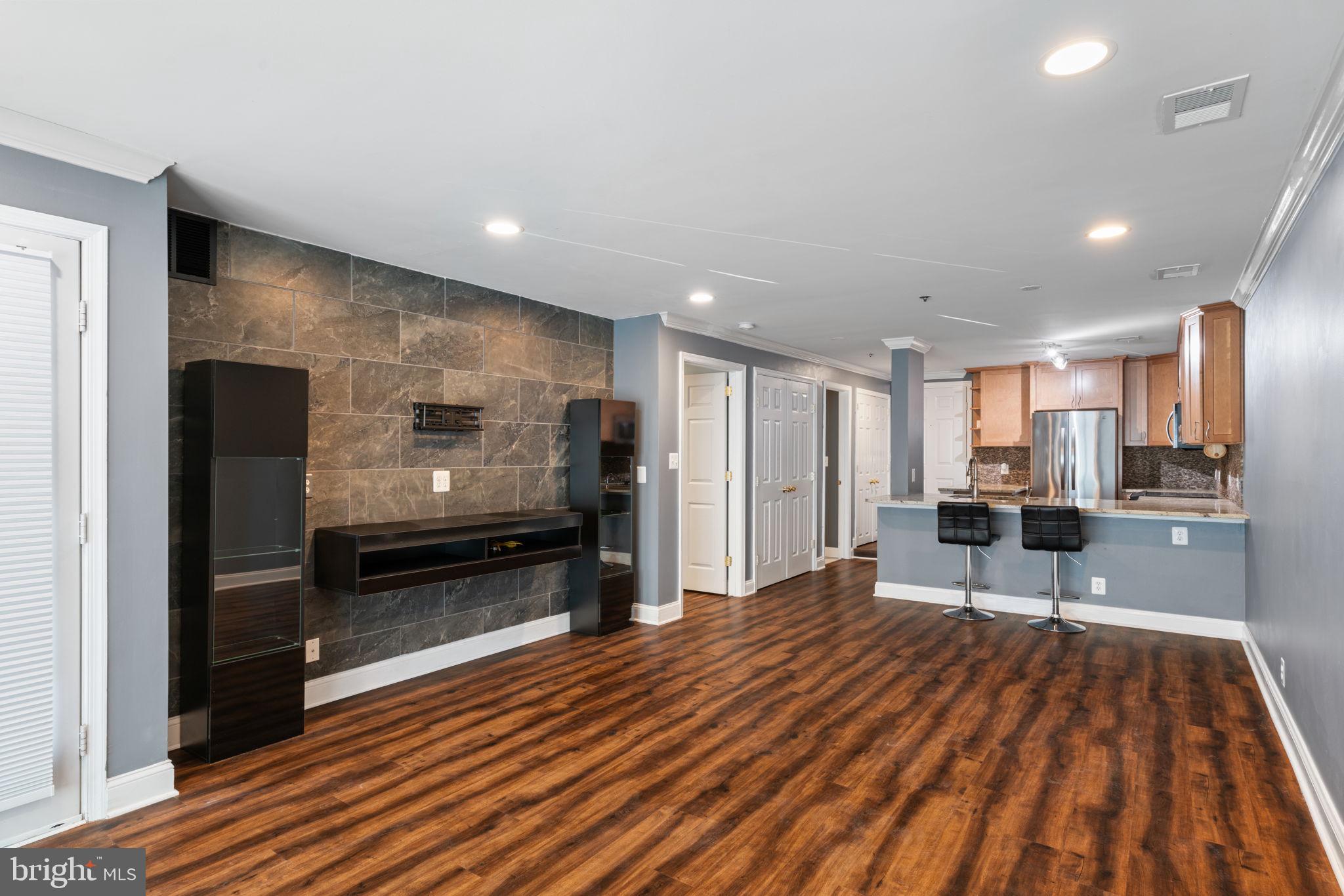 240 S Reynolds St #109