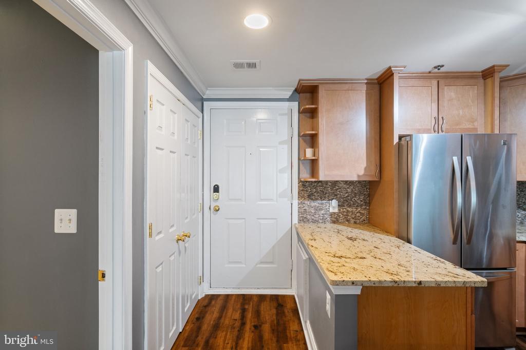 240 S Reynolds St #109