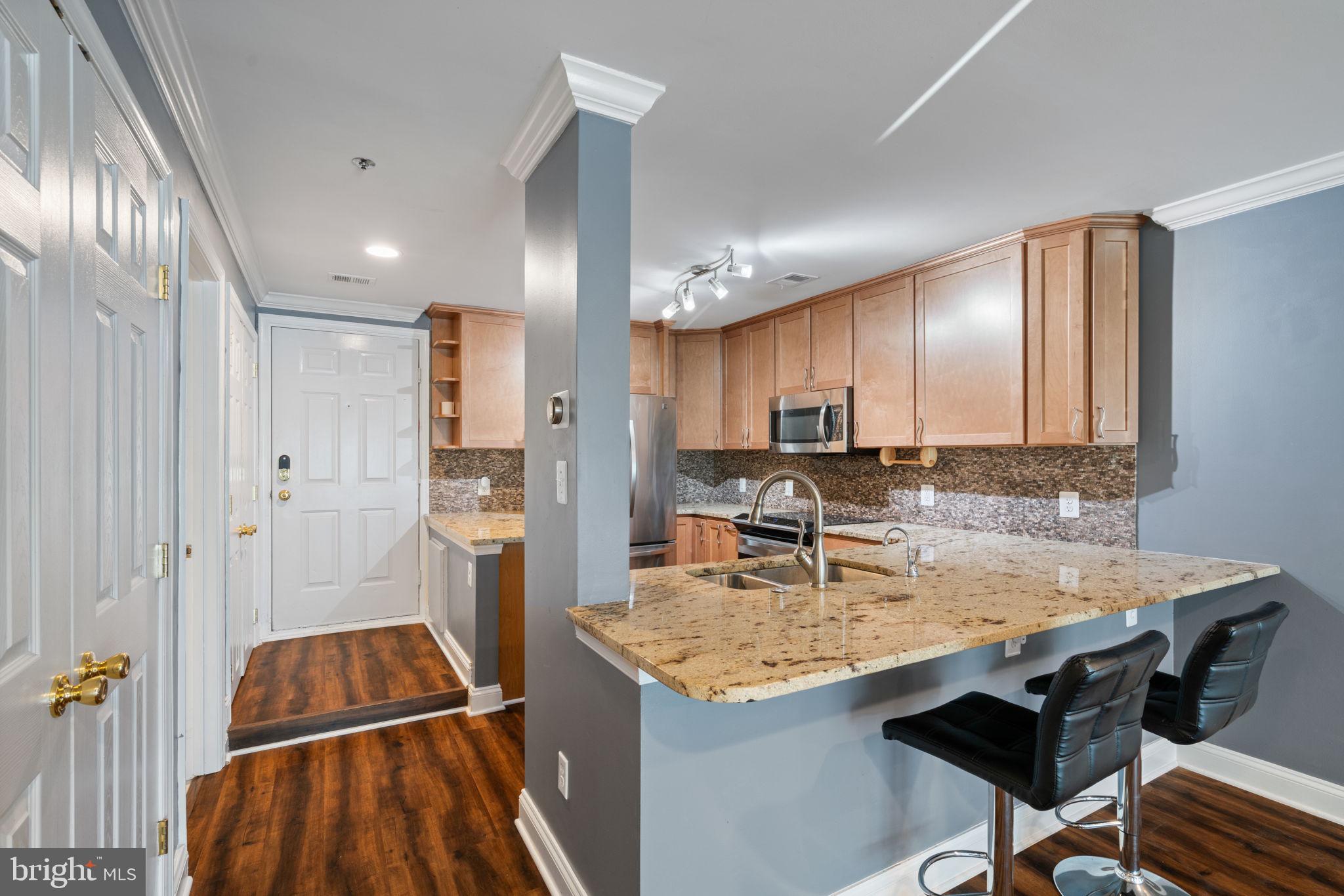 240 S Reynolds St #109