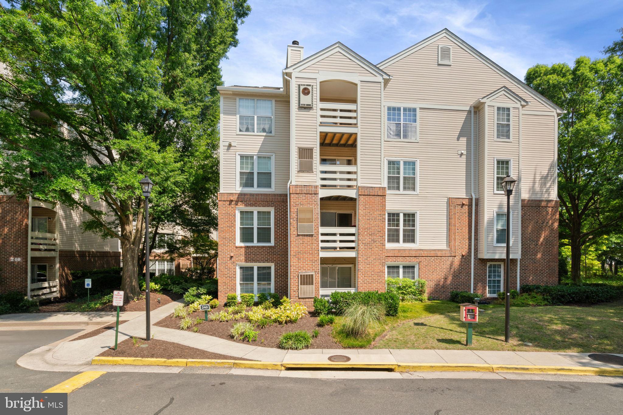 240 S Reynolds St #109