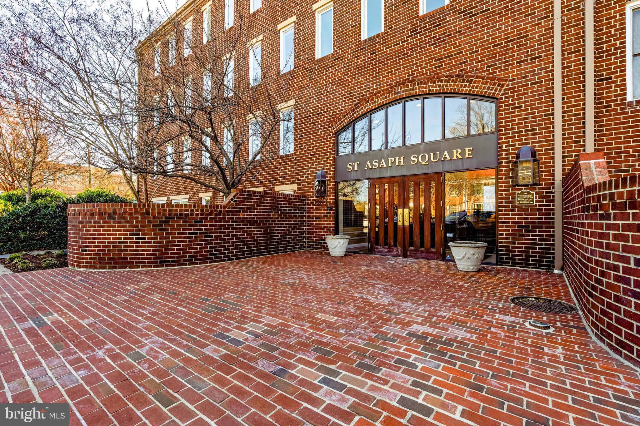 801 S PITT STREET 424