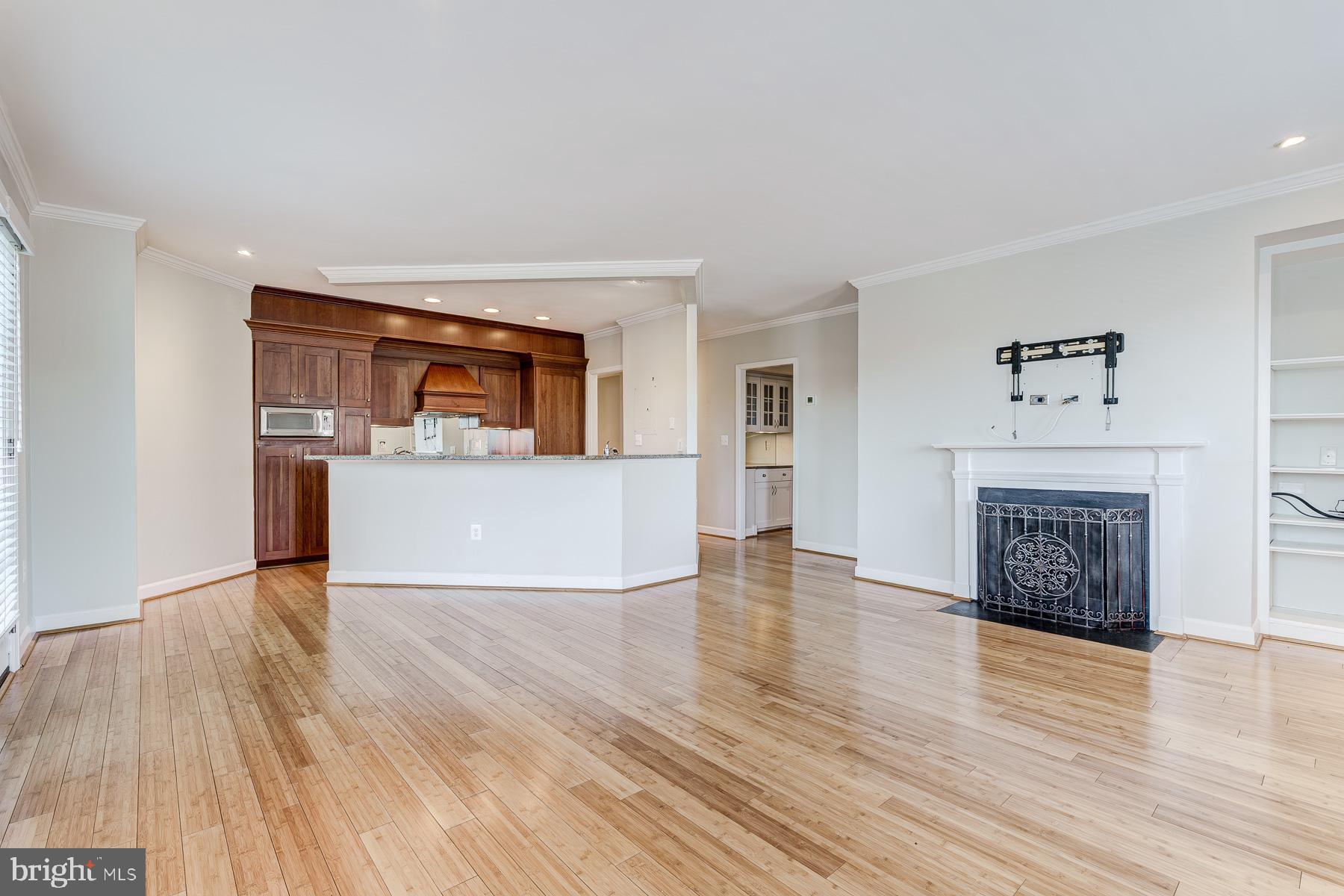 801 S PITT STREET 424