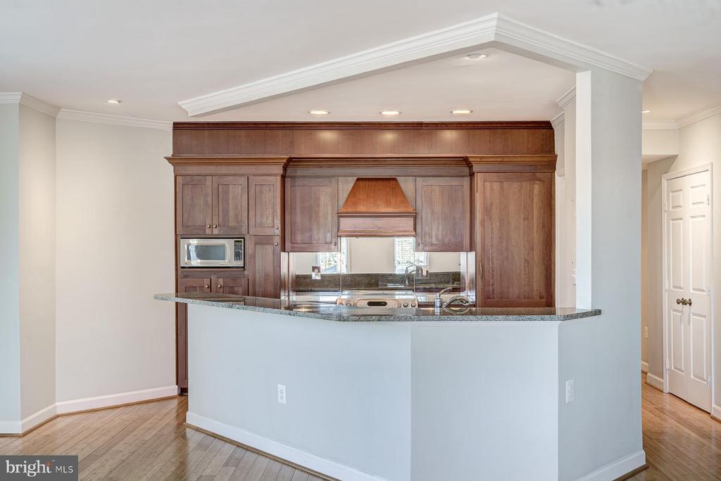 801 S PITT STREET 424