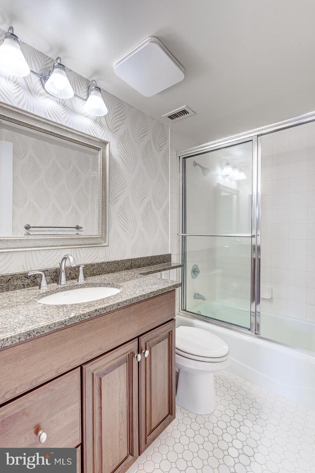 801 S PITT STREET 424