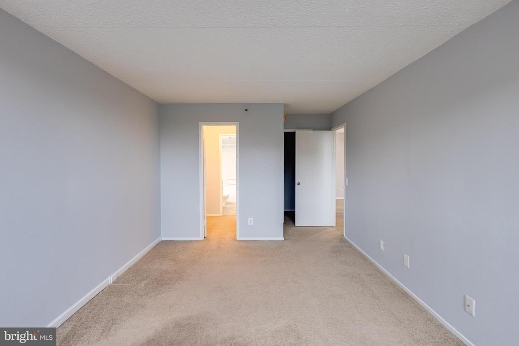 5911 EDSALL ROAD 406