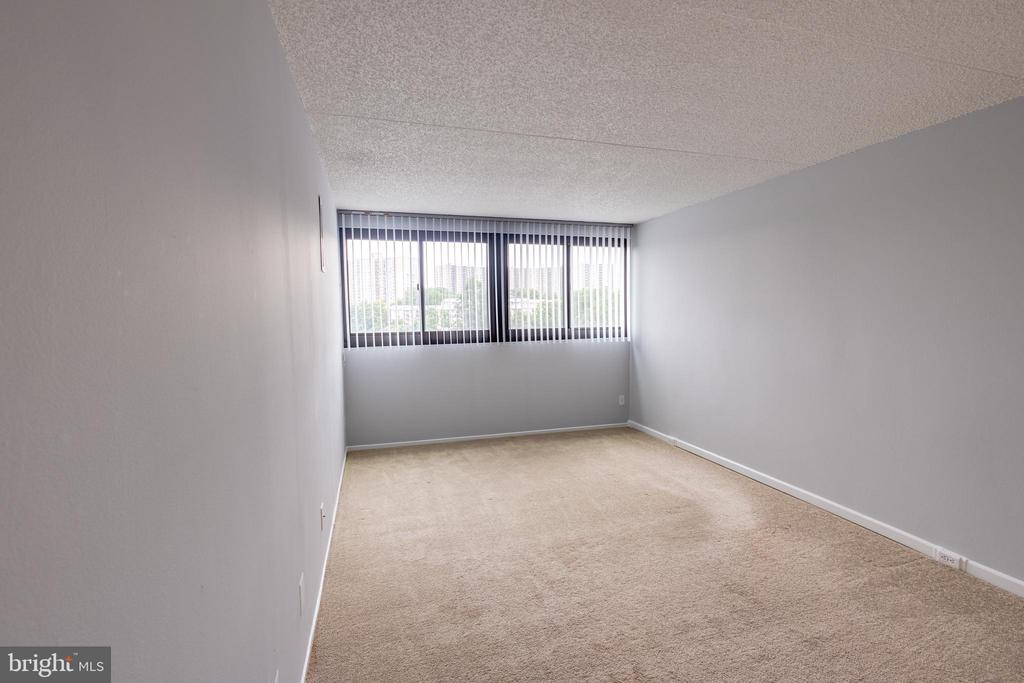 5911 EDSALL ROAD 406