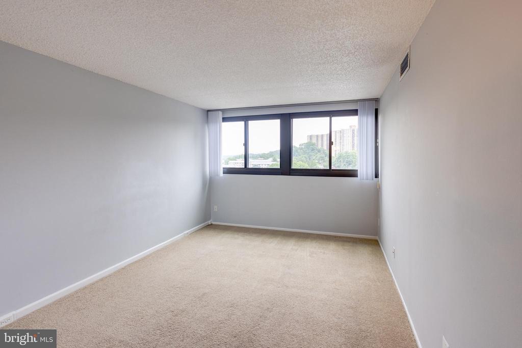 5911 EDSALL ROAD 406