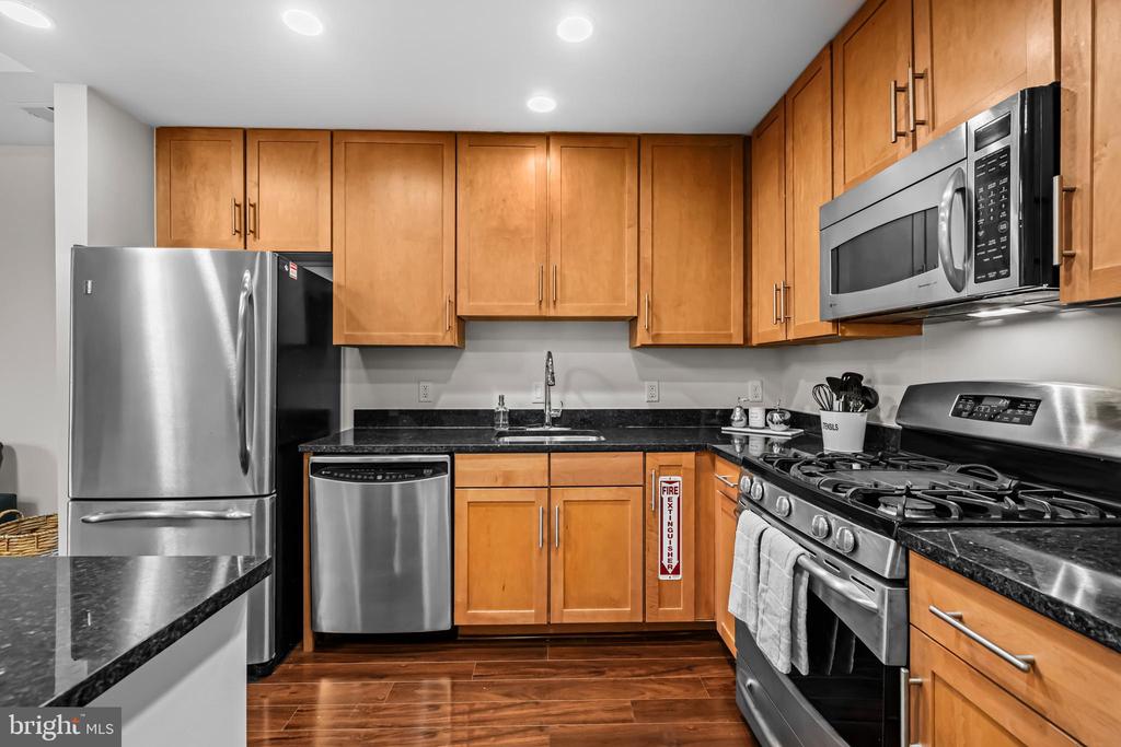 1111 ORONOCO STREET 326
