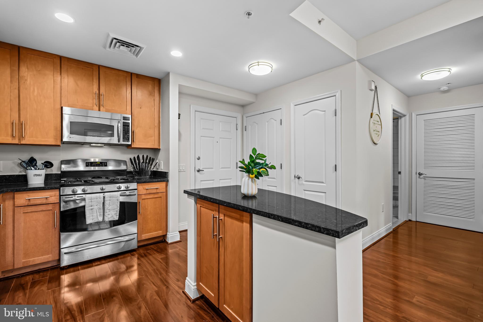 1111 ORONOCO STREET 326