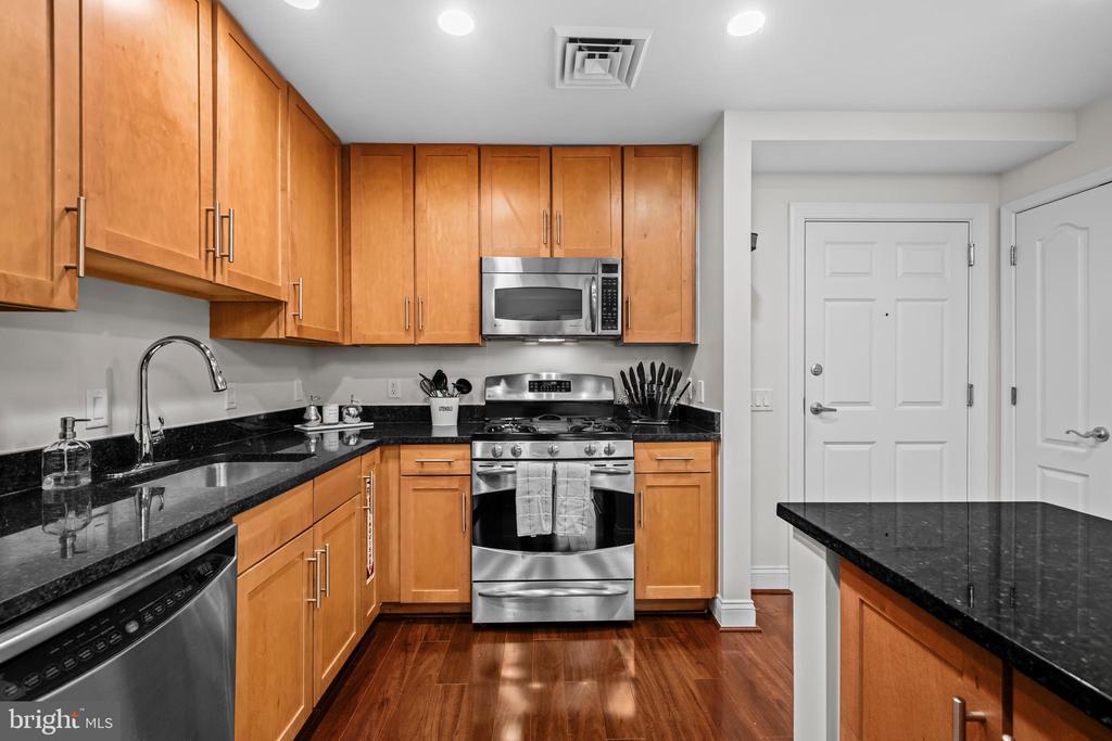 1111 ORONOCO STREET 326