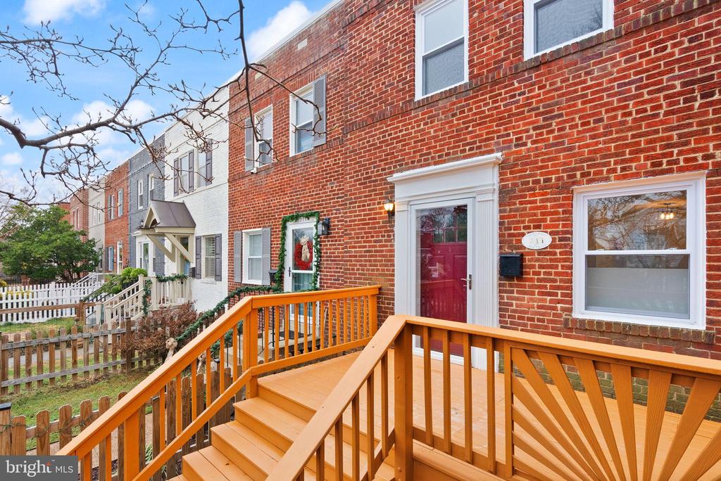 311 MOUNT VERNON AVENUE