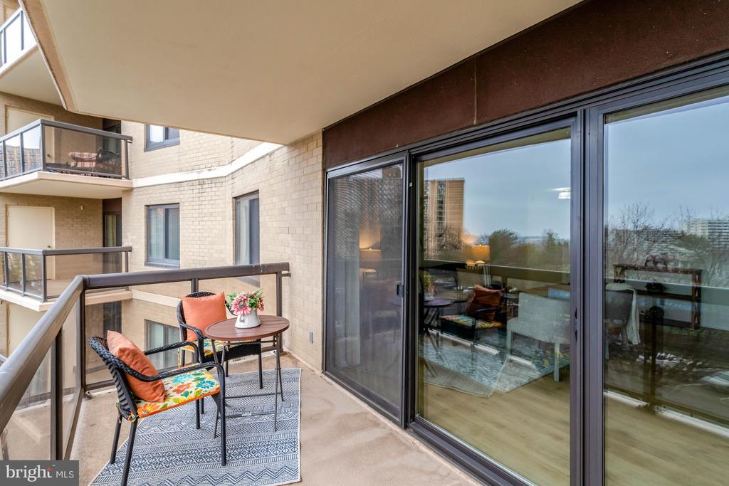 307 YOAKUM PARKWAY 501