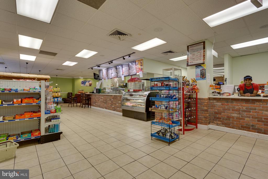 307 YOAKUM PARKWAY 501