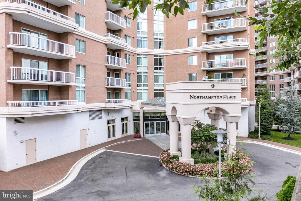 3101 N HAMPTON DRIVE Unit: 1411