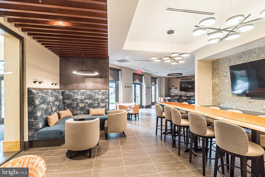 3101 N HAMPTON DRIVE Unit: 1411