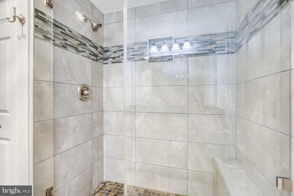 3101 N HAMPTON DRIVE Unit: 1411