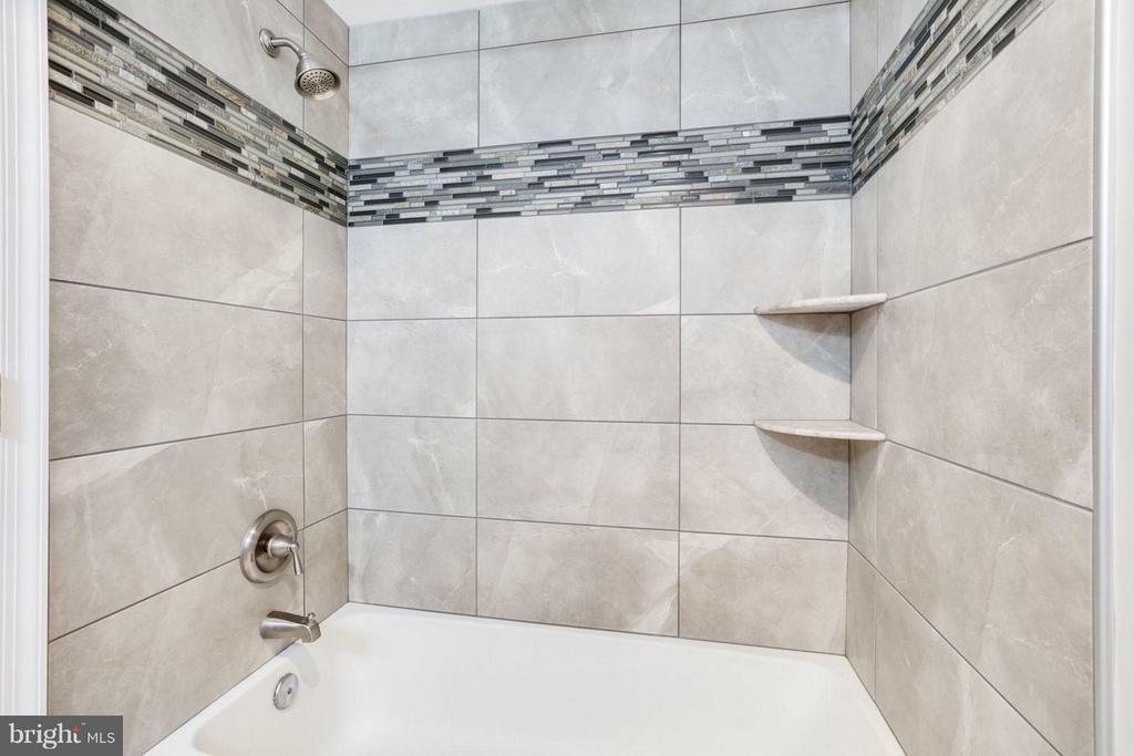 3101 N HAMPTON DRIVE Unit: 1411