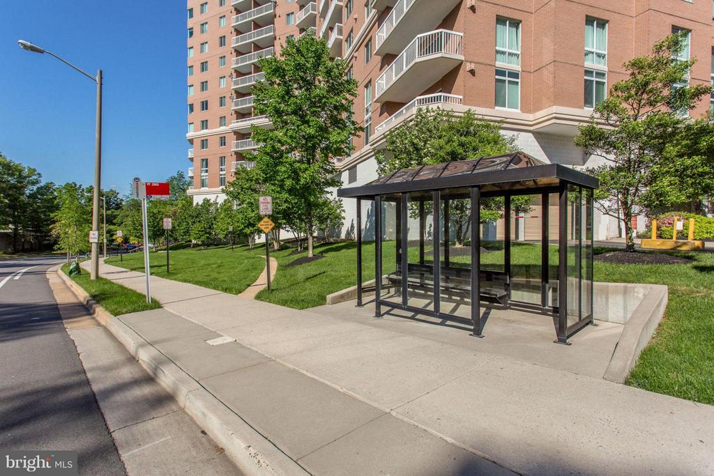 3101 N HAMPTON DRIVE Unit: 1411