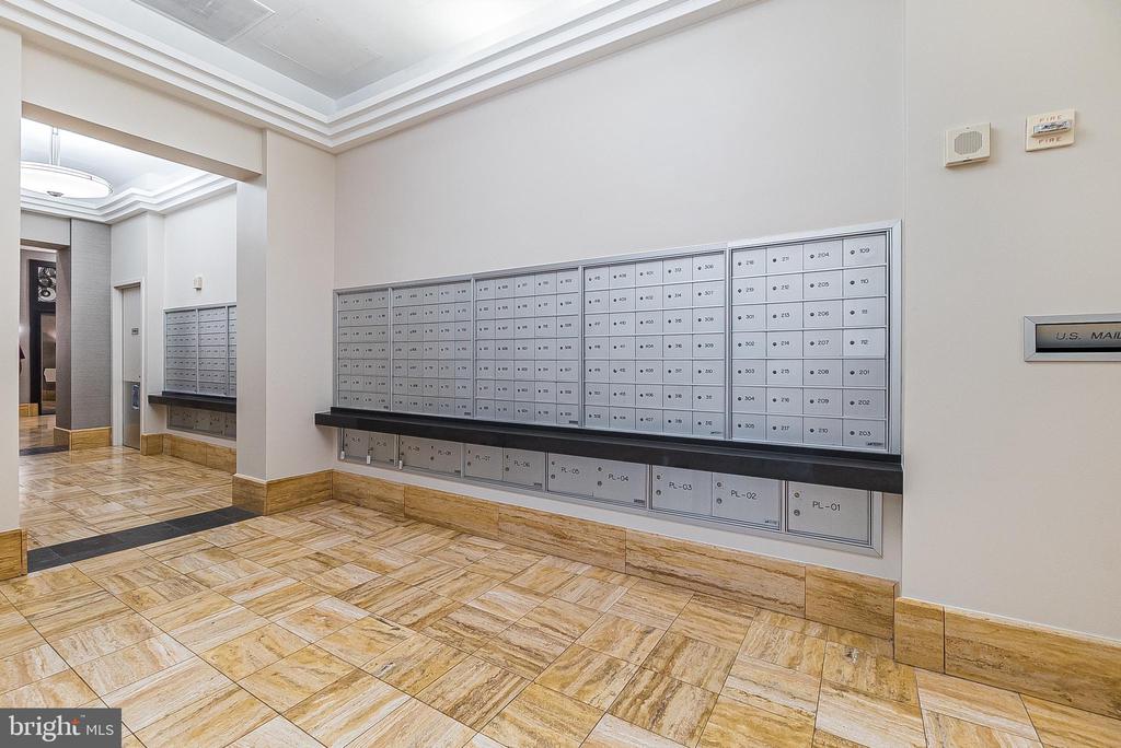 3101 N HAMPTON DRIVE Unit: 1411