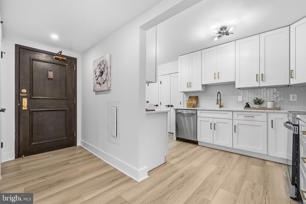 6101 EDSALL ROAD 602