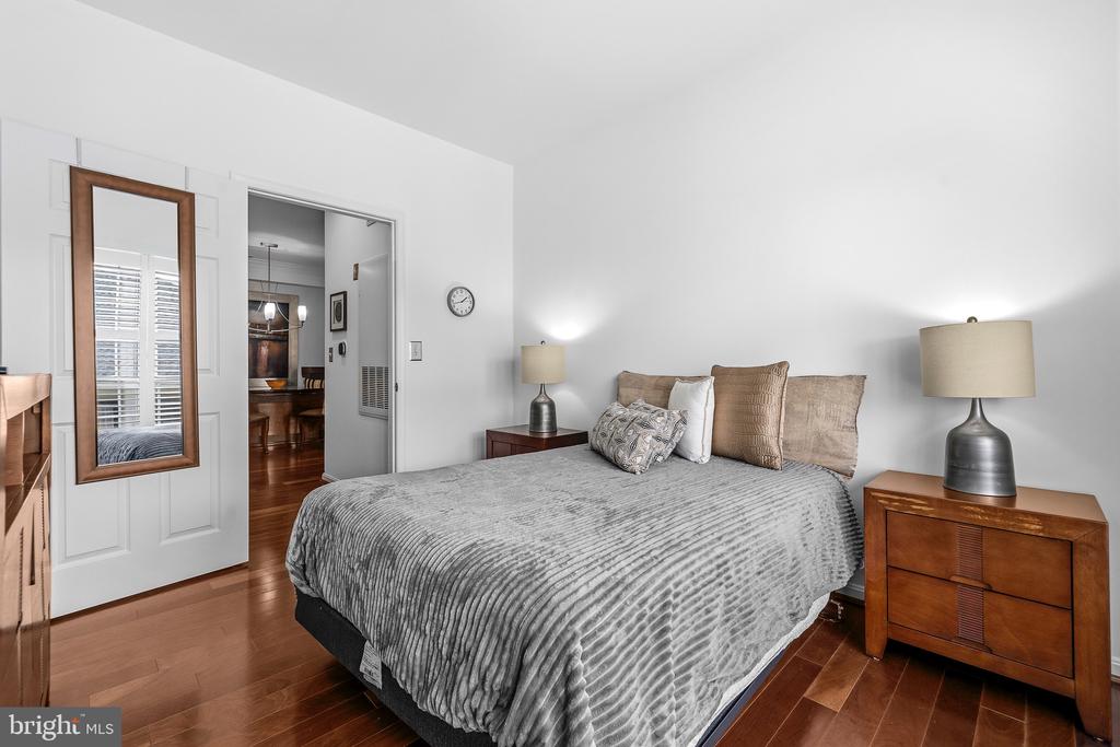 4854 EISENHOWER AVENUE 451