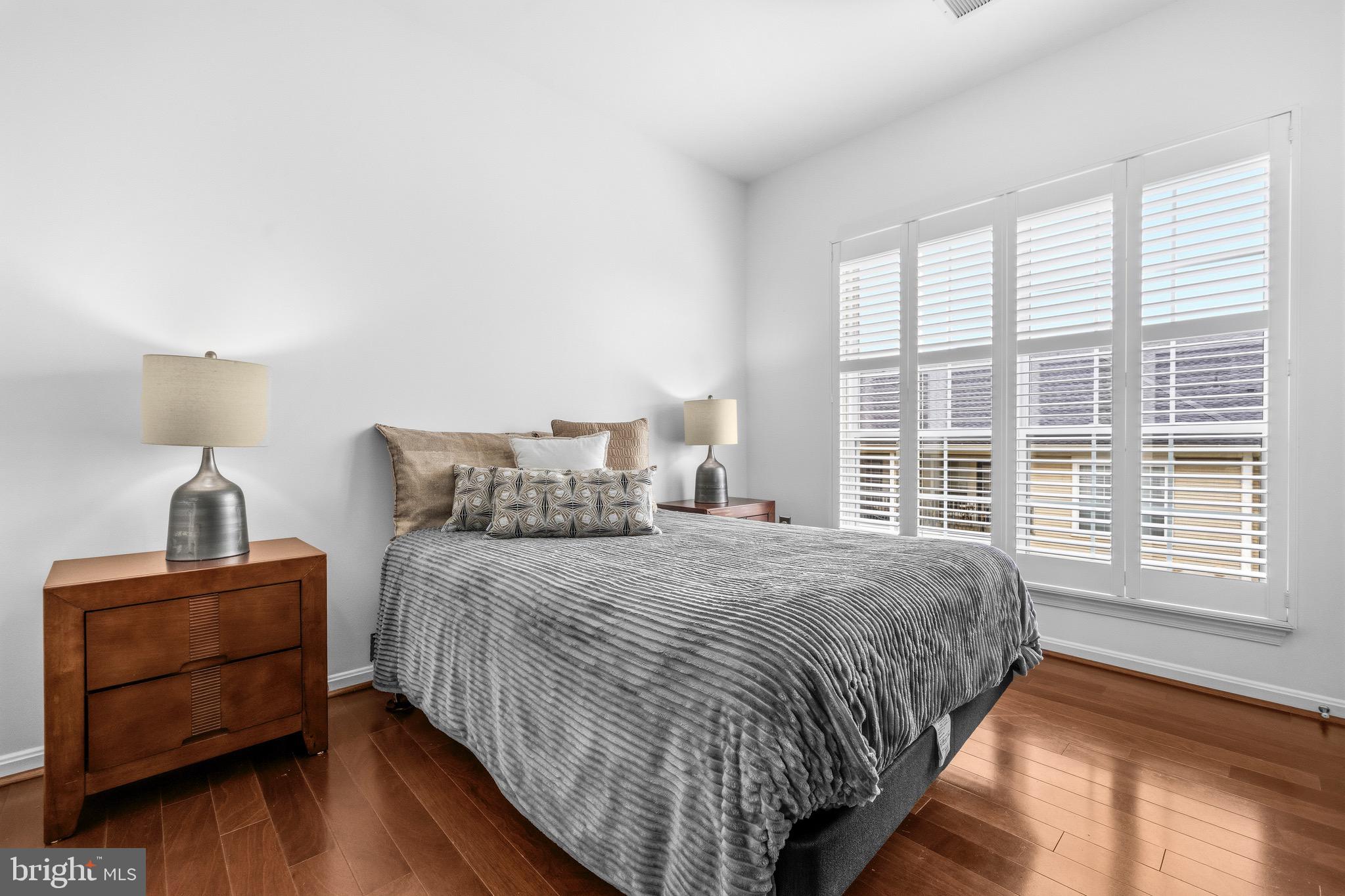 4854 EISENHOWER AVENUE 451