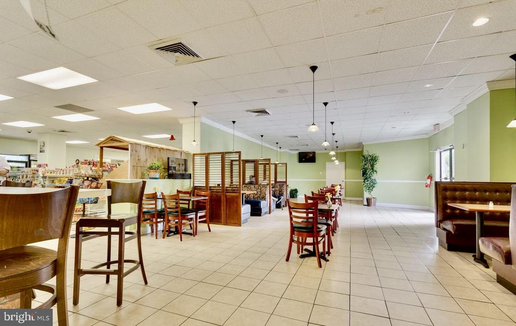 205 YOAKUM PARKWAY Unit: 914