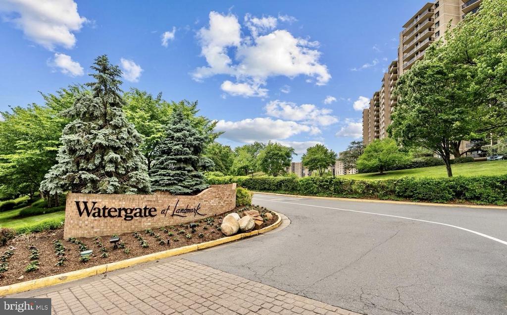 205 YOAKUM PARKWAY Unit: 914