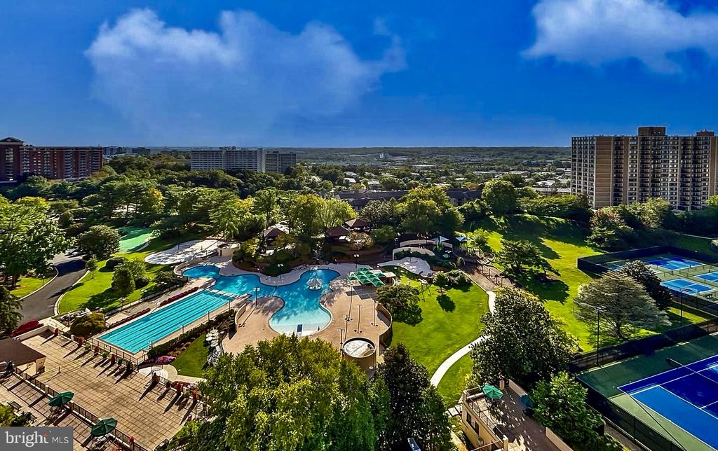 205 YOAKUM PARKWAY Unit: 914