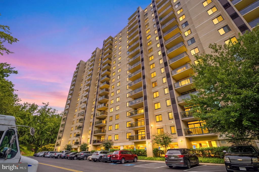 205 YOAKUM PARKWAY Unit: 914